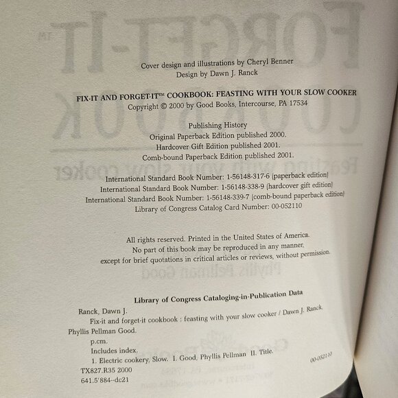 Fix-It and Forget-It Feasting with Your Slow Cooker Cookbook Softcover - Picture 3 of 9